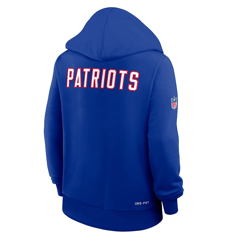 Sweat à capuche Nike Royal New England Patriots Throwback Sideline Standard Issue Dri-FIT pour femme
