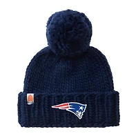 Sh*t That I Knit Navy New England Patriots Bonnet en laine mérinos à bords tricotés à la main avec pompon en fil pour femmes