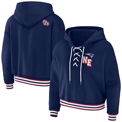 Sweat à capuche lacets bleu marine New England Patriots pour femme par Erin Andrews