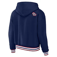 Sweat à capuche lacets grande taille bleu marine New England Patriots pour femme WEAR by Erin Andrews