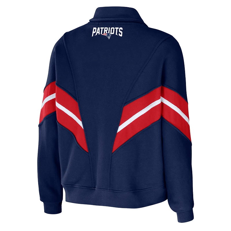 Veste zippée à rayures teintées en fil bleu marine New England Patriots pour femme par Erin Andrews