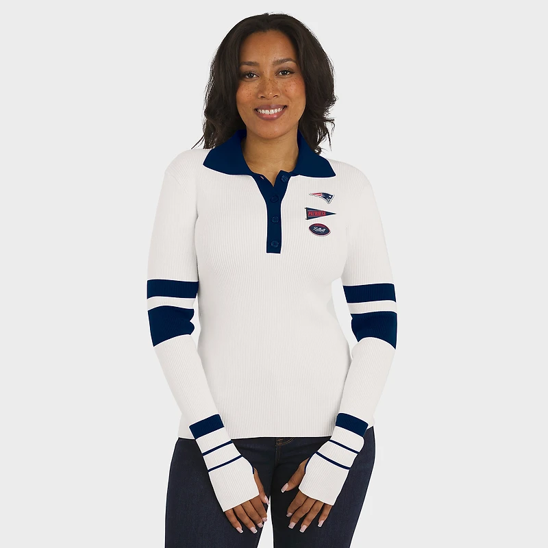 Pull polo côtelé Henley blanc New England Patriots pour femme par Erin Andrews
