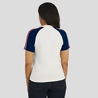 T-shirt raglan blanc à rayures et manches vieillies pour femme WEAR by Erin Andrews des Patriots de la Nouvelle-Angleterre