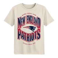 T-shirt crème Huddle des Patriots de la Nouvelle-Angleterre pour jeunes Outerstuff