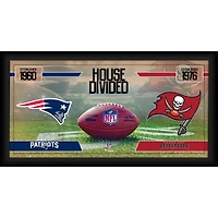 Collage de football encadré de 10" x 20" des Patriots de la Nouvelle-Angleterre contre les Buccaneers de Tampa Bay