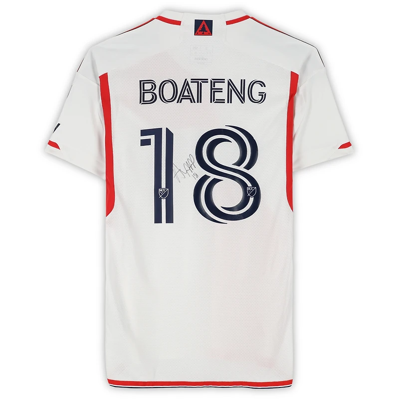 Maillot adidas blanc dédicacé par Emmanuel Boateng des New England Revolution n° 18, utilisé lors du match de la saison 2024 de la MLS - Taille S