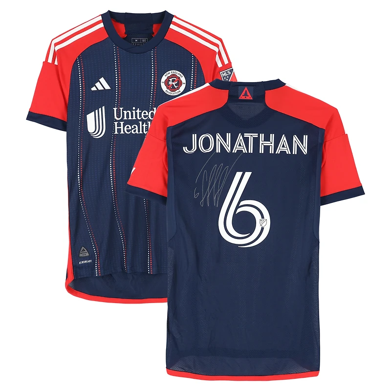 Maillot adidas bleu marine numéro 6 dédicacé par Jonathan Mensah des New England Revolution lors de la saison 2024 de la MLS - Taille M