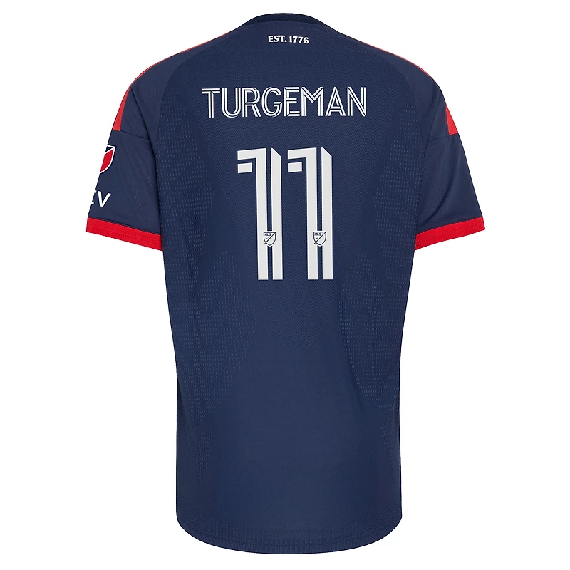 Maillot authentique adidas Dor Turgeman bleu New England Revolution 2026 Independence Day pour homme