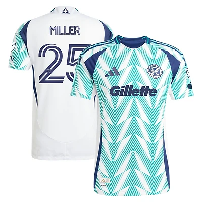 Maillot authentique adidas Peyton Miller blanc New England Revolution 2025 Eastern White Pine x Drapeau de la Nouvelle-Angleterre