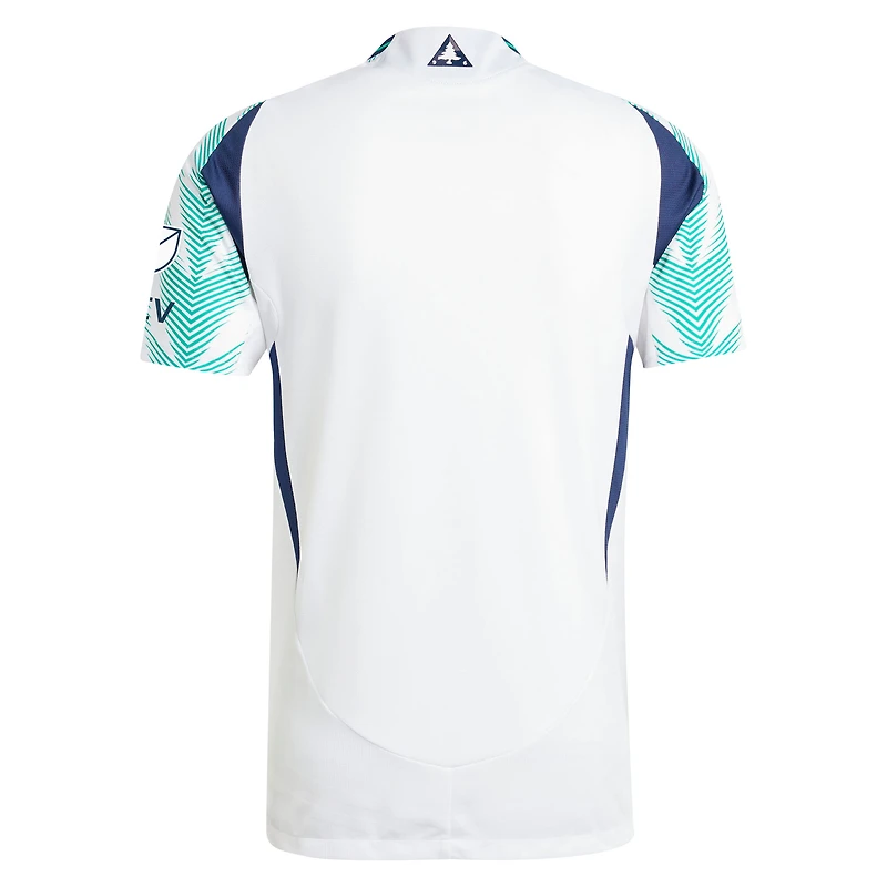 Maillot authentique adidas New England Revolution 2025 Eastern White Pine x Flag of pour homme