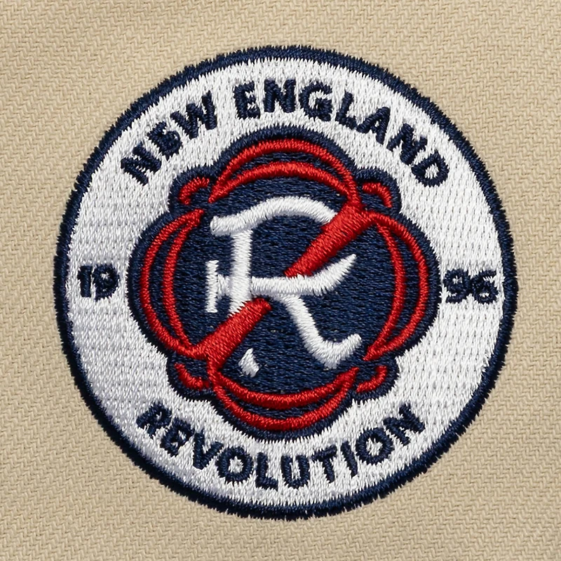 Men's Mitchell & Ness  Cream/Navy New England Revolution Upside Down Pro Pinch Snapback Hat