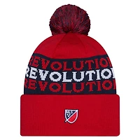 Bonnet New Era rouge New England Revolution 2026 pour homme, à revers crocheté et pompon