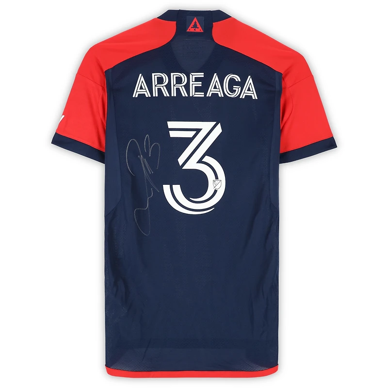 Maillot adidas bleu marine dédicacé Xavier Arreaga des New England Revolution, numéro 3, utilisé lors du match, saison 2024 de la MLS - Taille M