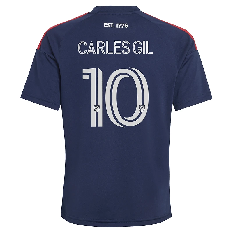 Maillot réplique adidas Carles Gil bleu New England Revolution 2026 pour la fête de l'Indépendance (jeune)