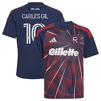 Maillot réplique adidas Carles Gil bleu New England Revolution 2026 pour la fête de l'Indépendance (jeune)