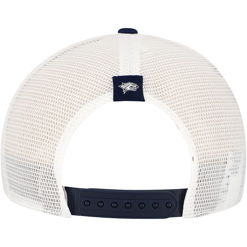 Casquette réglable de camionneur Nike bleu marine New Hampshire Wildcats 2024/25 Sideline Rise pour homme