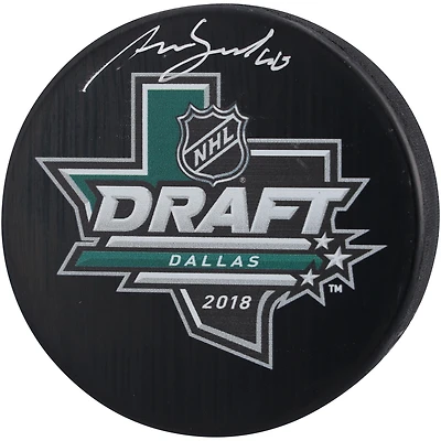 Rondelle de hockey autographiée par Akira Schmid des Devils du New Jersey lors du repêchage 2018