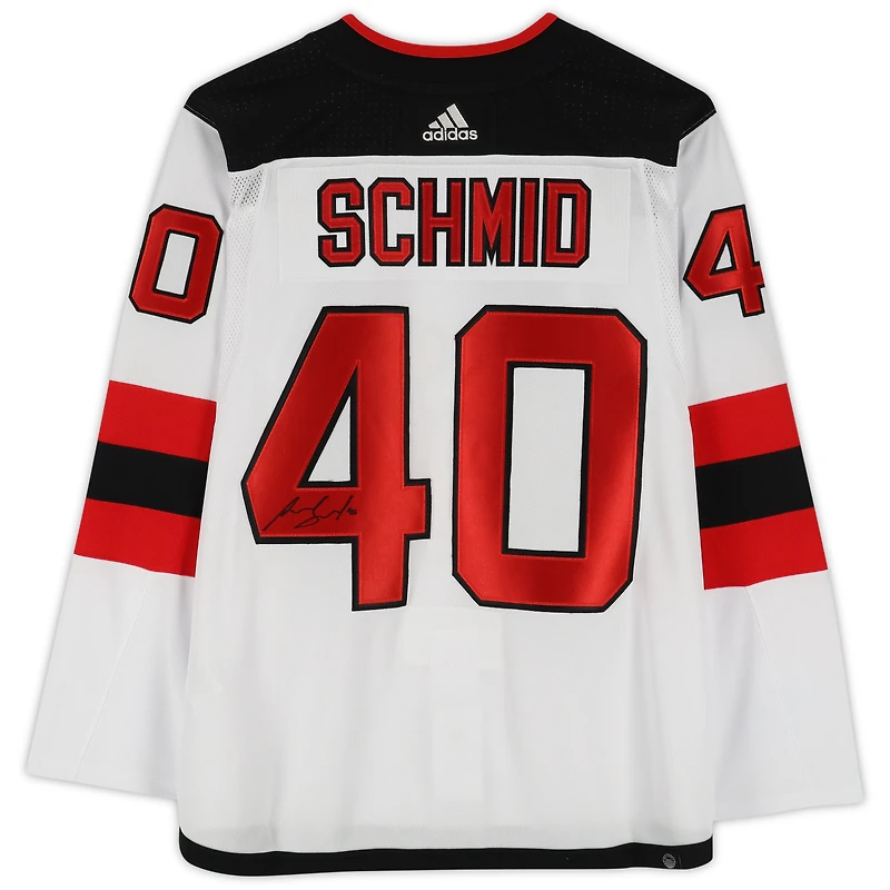 Maillot authentique adidas blanc autographié par Akira Schmid des Devils du New Jersey