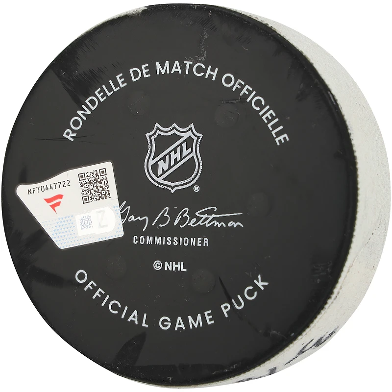 Rondelle de but utilisée par Arseny Gritsyuk (New Jersey Devils) lors du match du 18 mars 2026 contre les Rangers de New York.