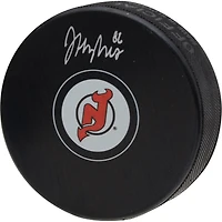 Rondelle de hockey dédicacée par Jack Hughes des Devils du New Jersey