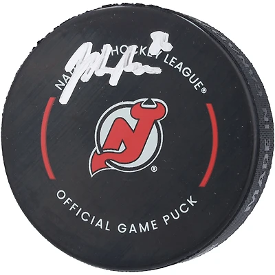 Rondelle de match officielle autographiée par Jack Hughes des Devils du New Jersey