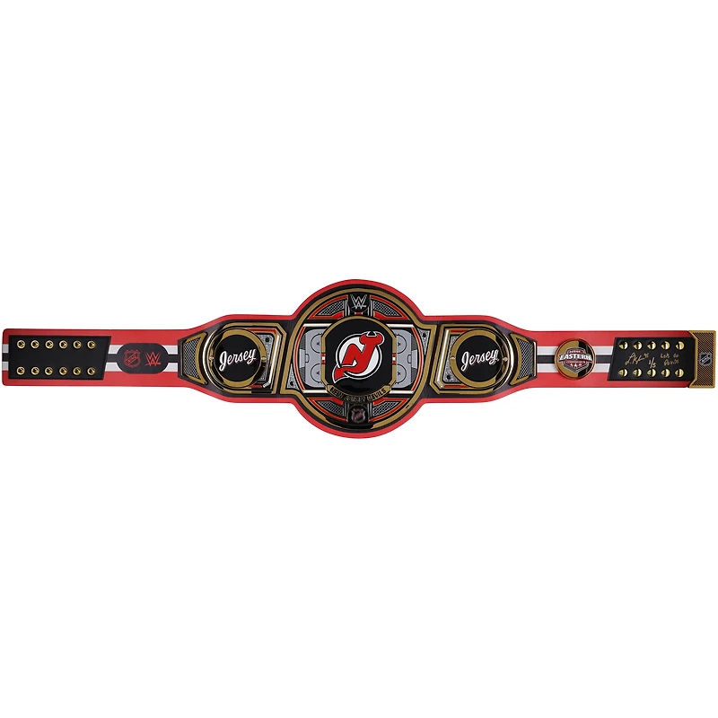 Ceinture de titre WWE Legacy autographiée par Luke Hughes New Jersey Devils avec inscription « Lets Go Devils » - Édition limitée n°1/5
