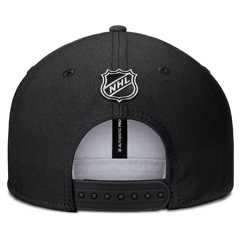 Casquette Snapback authentique Pro Rink Fanatics noire pour homme des New Jersey Devils