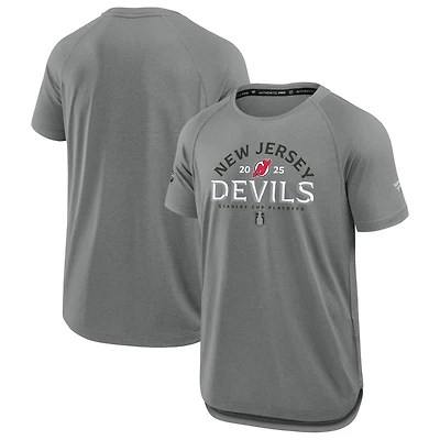 T-shirt de performance authentique Pro Rink Fanatics Heather Grey pour homme, Devils du New Jersey, séries éliminatoires la Coupe Stanley 2025