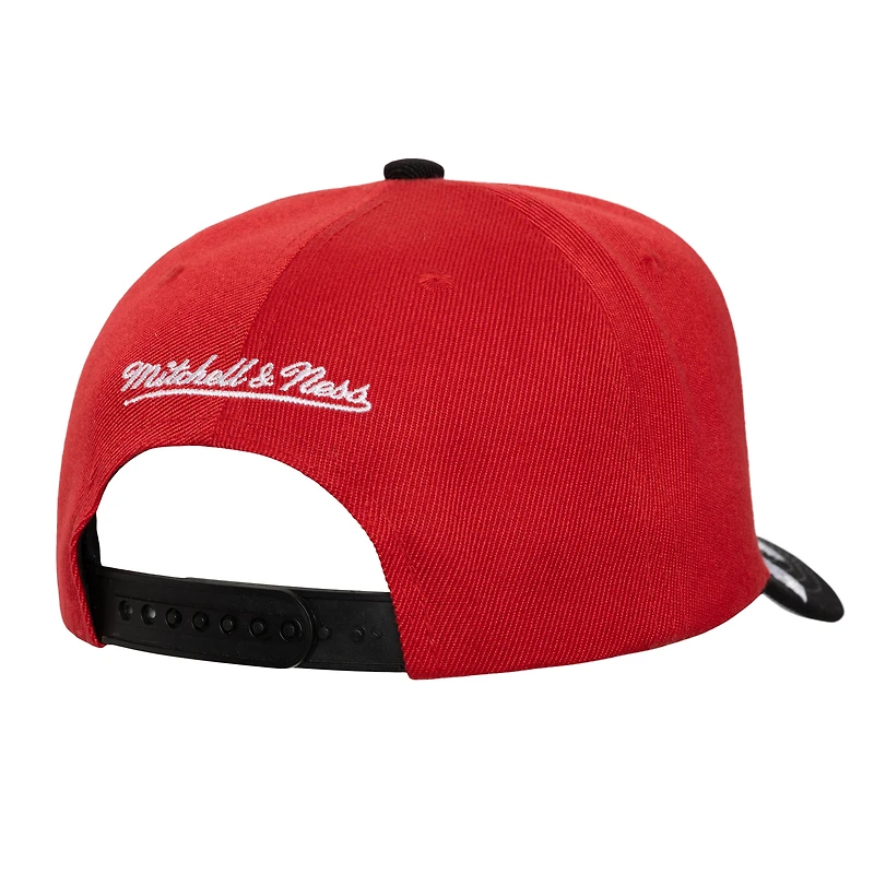 Men's Mitchell & Ness Red/Black New Jersey Devils Underarch Two-Tone Pro Crown Snapback Hat