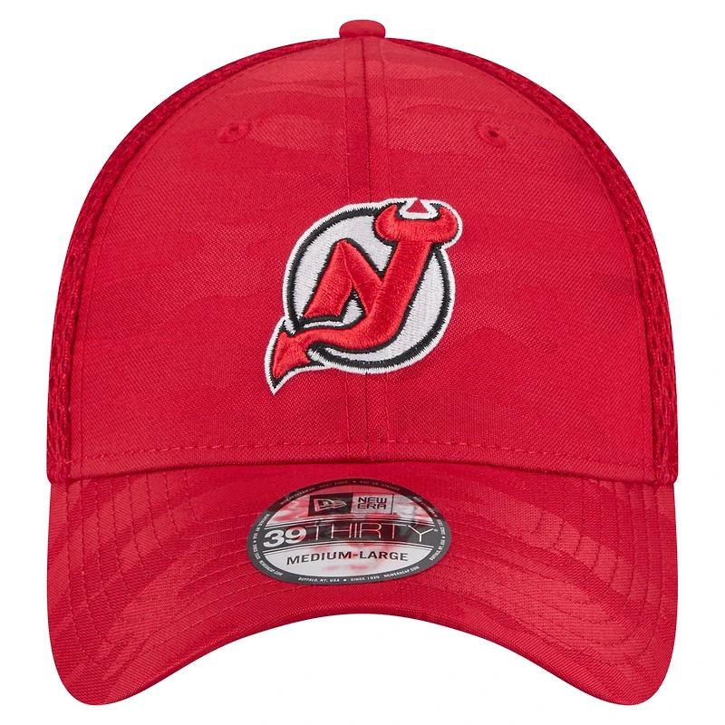 Casquette New Era 39THIRTY Flex Active Subtle Camo pour homme, motif Jersey Devils, rouge