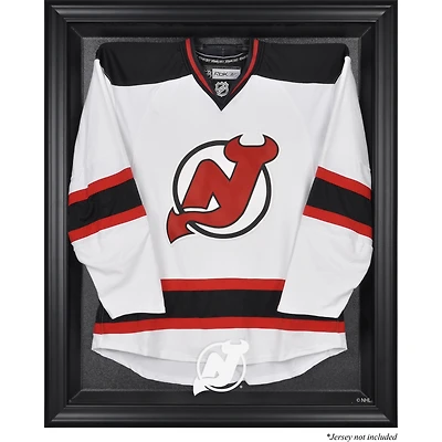 Vitrine de présentation du maillot avec logo encadré noir des Devils du New Jersey