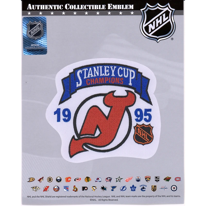 Écusson de maillot non signé des champions de la Coupe Stanley 1995 des Devils du New Jersey avec l'emblème national