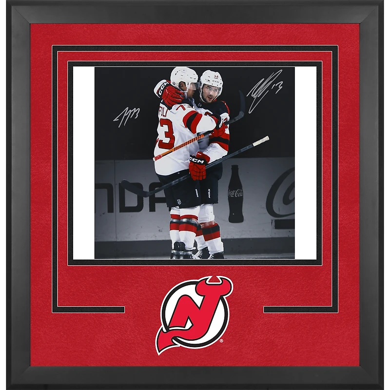 Nico Hischier et Tyler Toffoli, photo encadrée de luxe autographiée des Devils du New Jersey, 16" x 20"