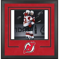 Nico Hischier et Tyler Toffoli, photo encadrée de luxe autographiée des Devils du New Jersey, 16" x 20"