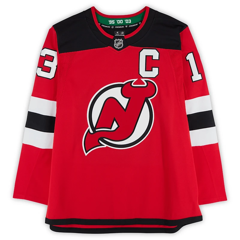 Maillot premium dédicacé par Nico Hischier des Devils du New Jersey, Red Fanatics