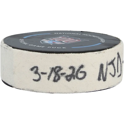 Rondelle de but utilisée par Timo Meier, des Devils du New Jersey, lors du match du 18 mars 2026 contre les Rangers de New York.