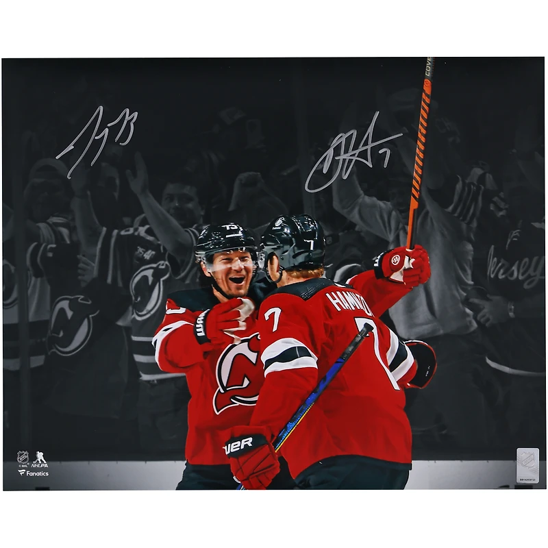 Photographie autographiée de Tyler Toffoli et Dougie Hamilton des Devils du New Jersey, 16" x 20"