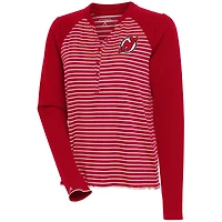 T-shirt à manches longues Henley Maverick des New Jersey Devils, rouge Antigua, pour femmes