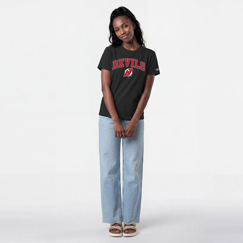 T-shirt noir Champion pour femmes avec logo mascotte des New Jersey Devils.