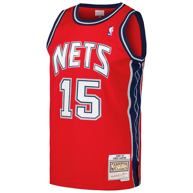 Maillot Swingman Mitchell & Ness Vince Carter rouge New Jersey Nets 2006/07 Hardwood Classics pour hommes