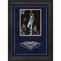 Photographie encadrée de luxe autographiée de Brandon Ingram, Dunk en blanc contre les Denver Nuggets, 8'' x 10''