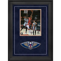 Photographie encadrée de luxe autographiée de Brandon Ingram, Layup contre les Trail Blazers, 20 x 25 cm, des Pelicans de la Nouvelle-Orléans