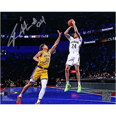 Photographie autographiée de 20,3 x 25,4 cm de Jordan Hawkins lors du match contre les Lakers contre les New Orleans Pelicans