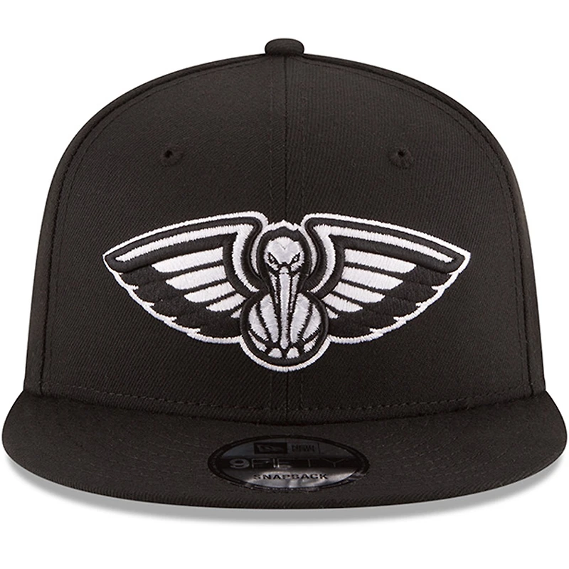 Men's New Era Black New Orleans Pelicans Black & White Logo 9FIFTY Adjustable Snapback Hat