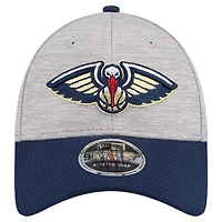 Men's New Era Heather Gray/Navy New Orleans Pelicans Active Digi-Tech Two-Tone 9FORTY Adjustable Hat