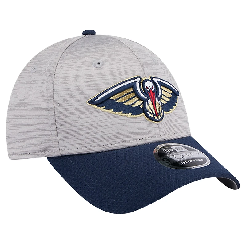 Men's New Era Heather Gray/Navy New Orleans Pelicans Active Digi-Tech Two-Tone 9FORTY Adjustable Hat