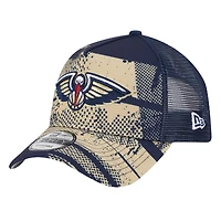 Casquette ajustable New Era New Orleans Pelicans Tip Off A-Frame Trucker 9FORTY bleu marine/doré pour homme
