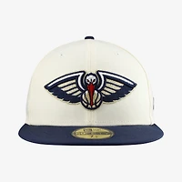 Men's New Era  White/Navy Orleans Pelicans Chrome 59FIFTY Fitted Hat