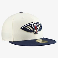 Men's New Era  White/Navy Orleans Pelicans Chrome 59FIFTY Fitted Hat
