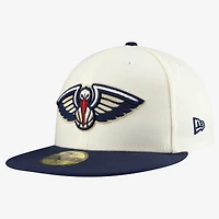 Casquette ajustée New Era 59FIFTY Chrome blanche et marine pour homme
